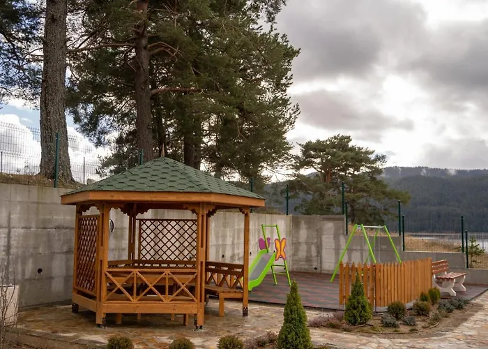 Къщи За Гости Иварос - Доспат Vendégház *