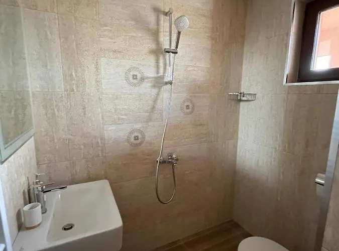 Къщи За Гости Иварос - Доспат