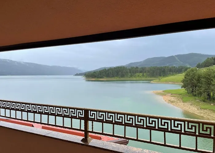 Къщи За Гости Иварос - Доспат Vendégház