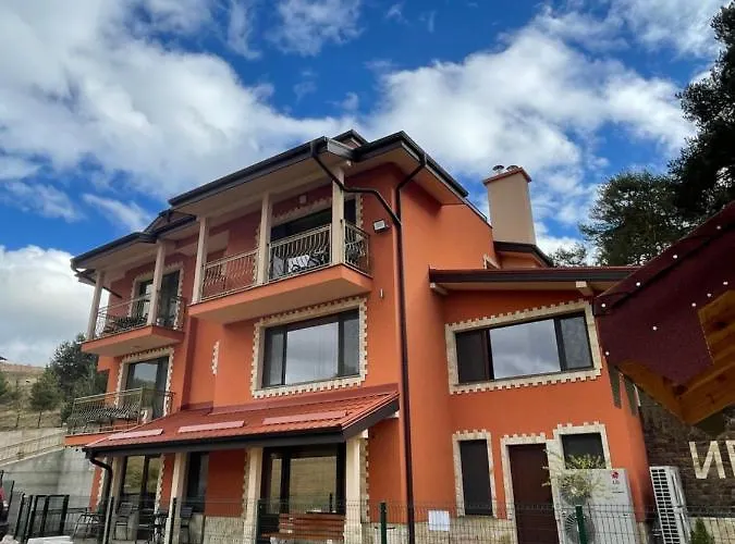 Къщи За Гости Иварос - Доспат Doszpat